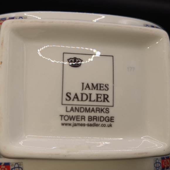 James Sadler Landmarks Tower Bridge Teapot - Picture 11 of 13
